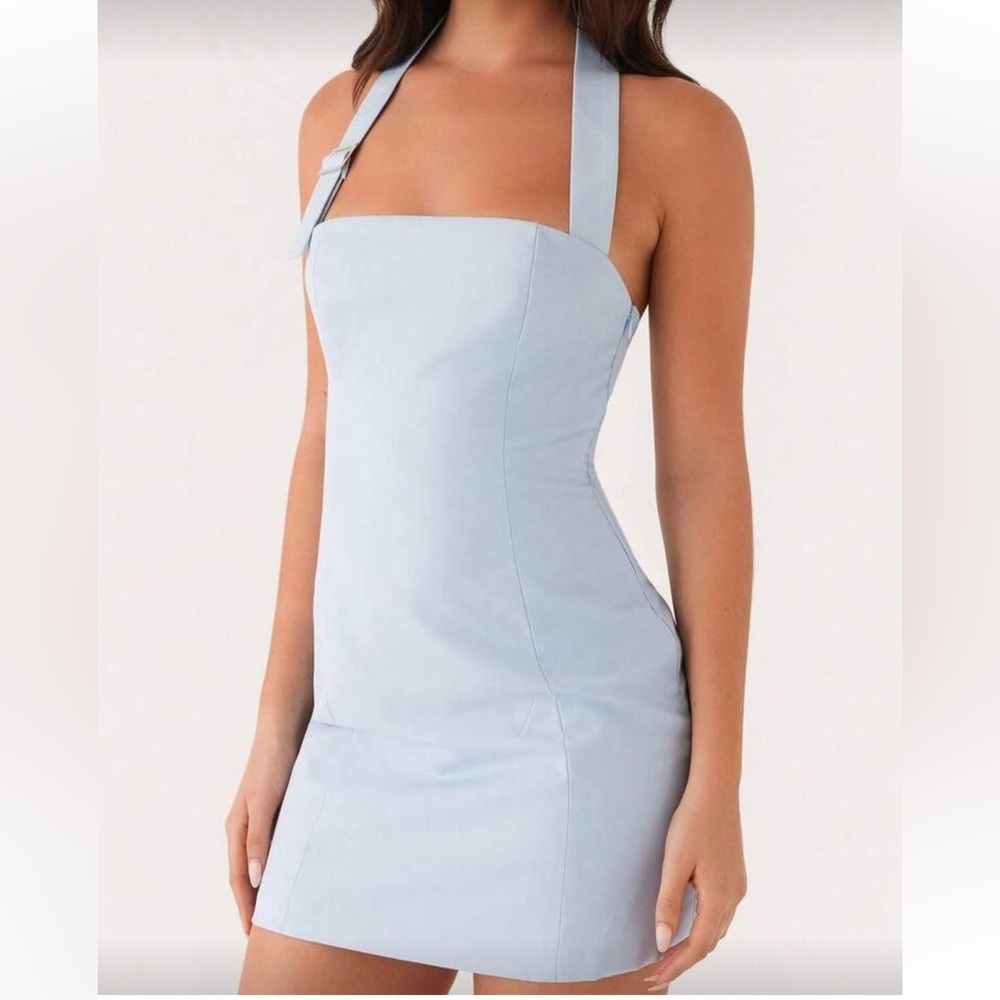 Elegant Light Blue Women's Dress